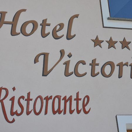 Hotel Victoria ลีวินโญ ภายนอก รูปภาพ