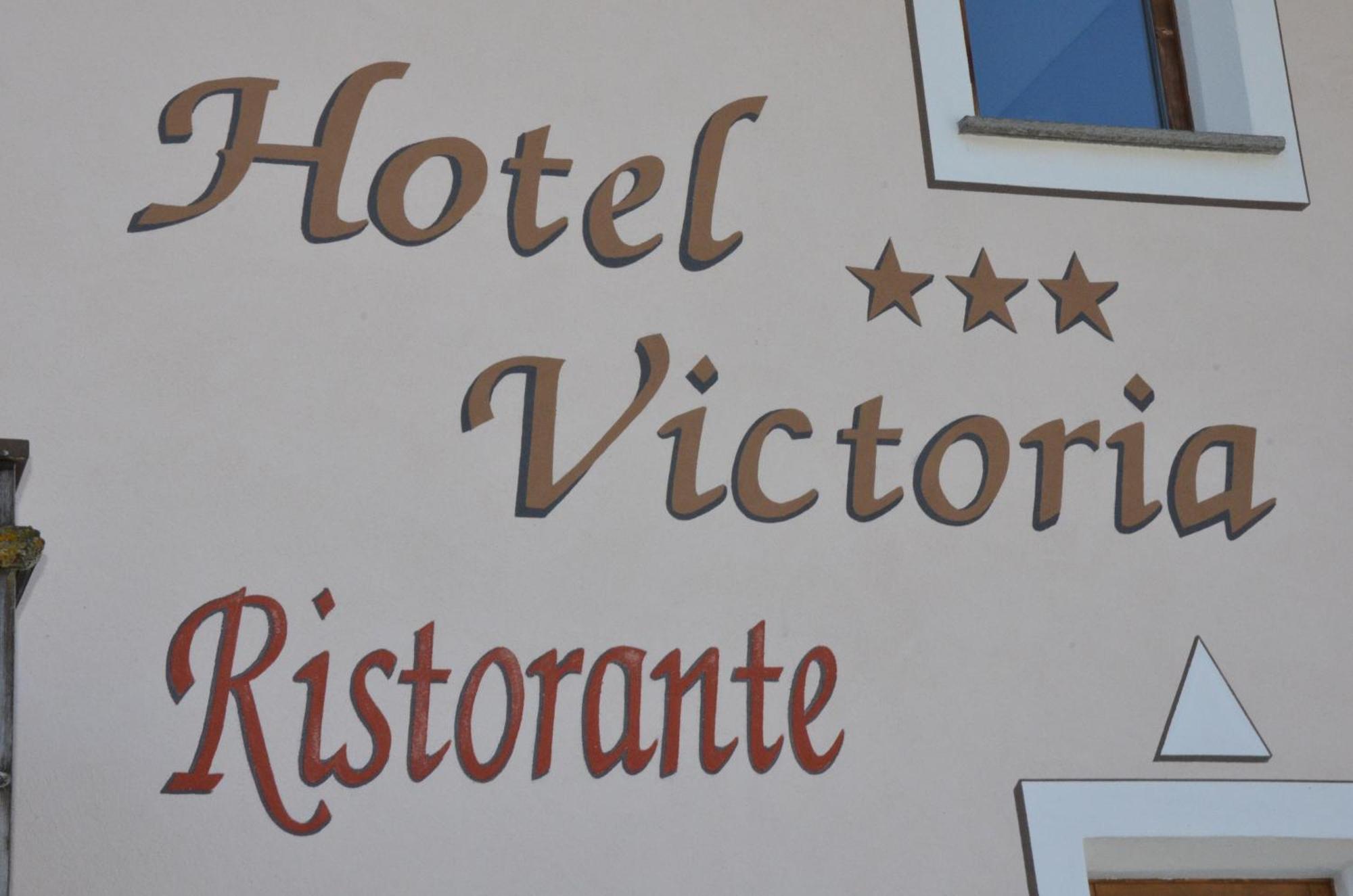 Hotel Victoria ลีวินโญ ภายนอก รูปภาพ